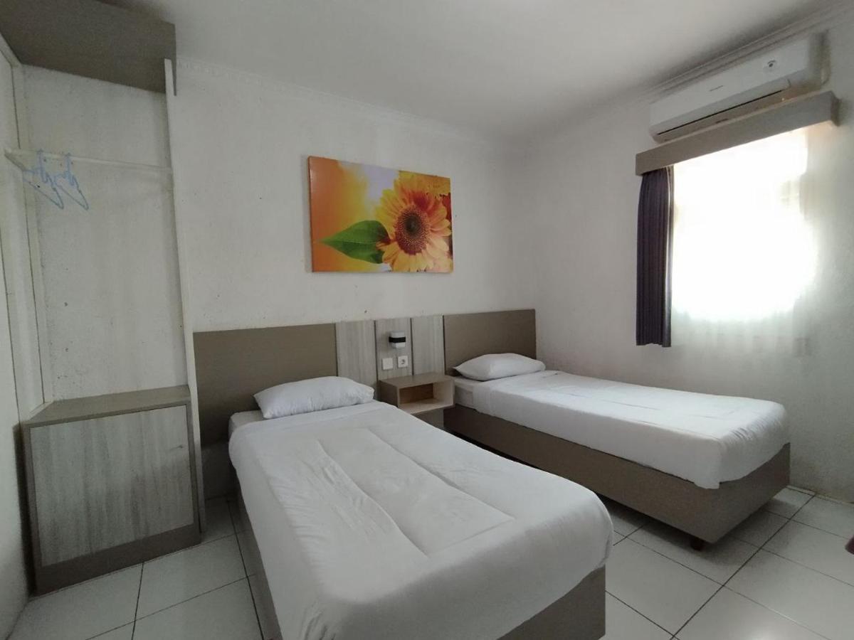 Hotel Syariah Selamat Sukabumi Exteriér fotografie